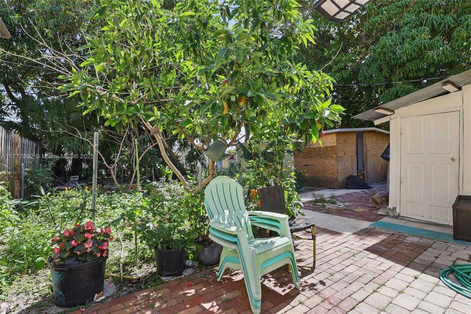 Small Image of 936 38TH ST, West Palm Beach Number 26