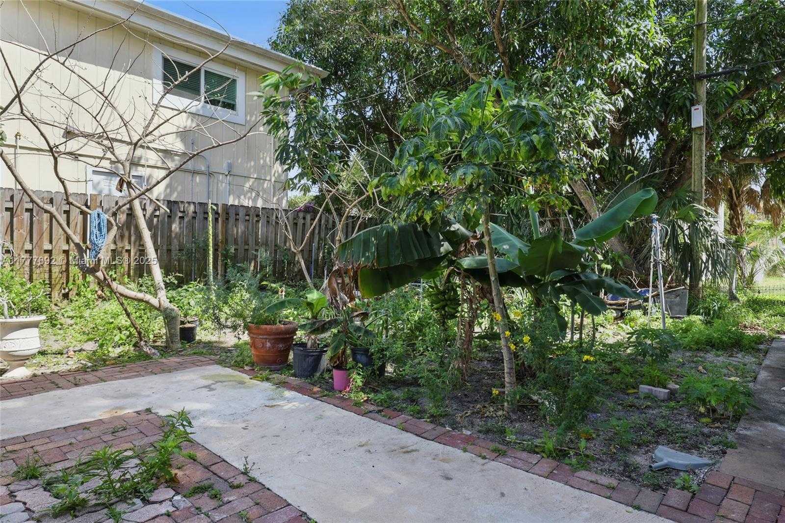 Small Image of 936 38TH ST, West Palm Beach Number 28