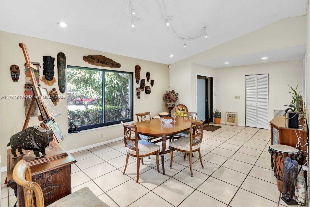 Small Image of 14811 ARCHERHALL ST, Davie Number 17