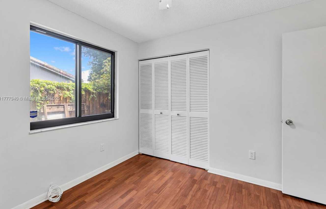 Small Image of 14811 ARCHERHALL ST, Davie Number 21