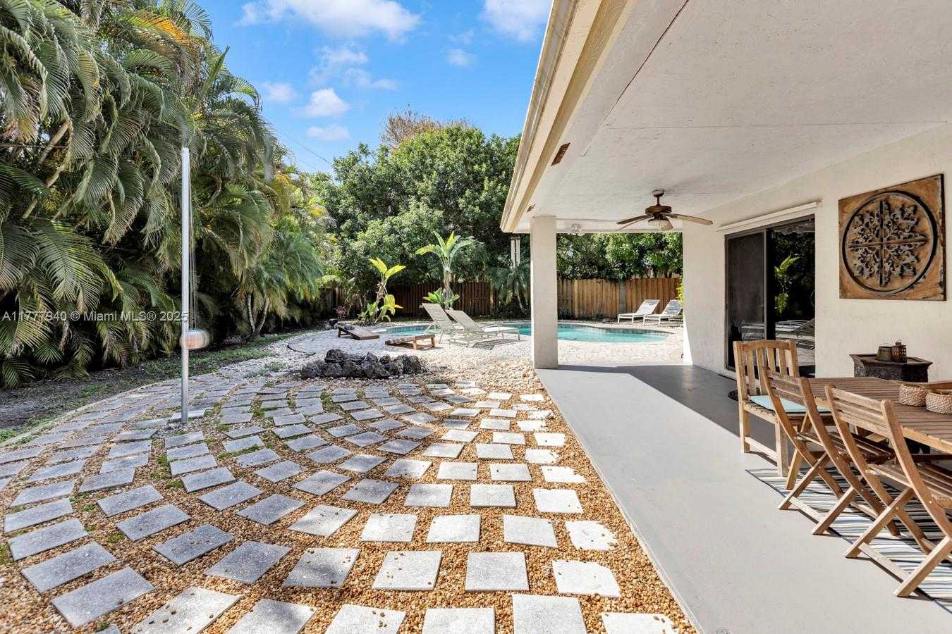 Small Image of 14811 ARCHERHALL ST, Davie Number 3