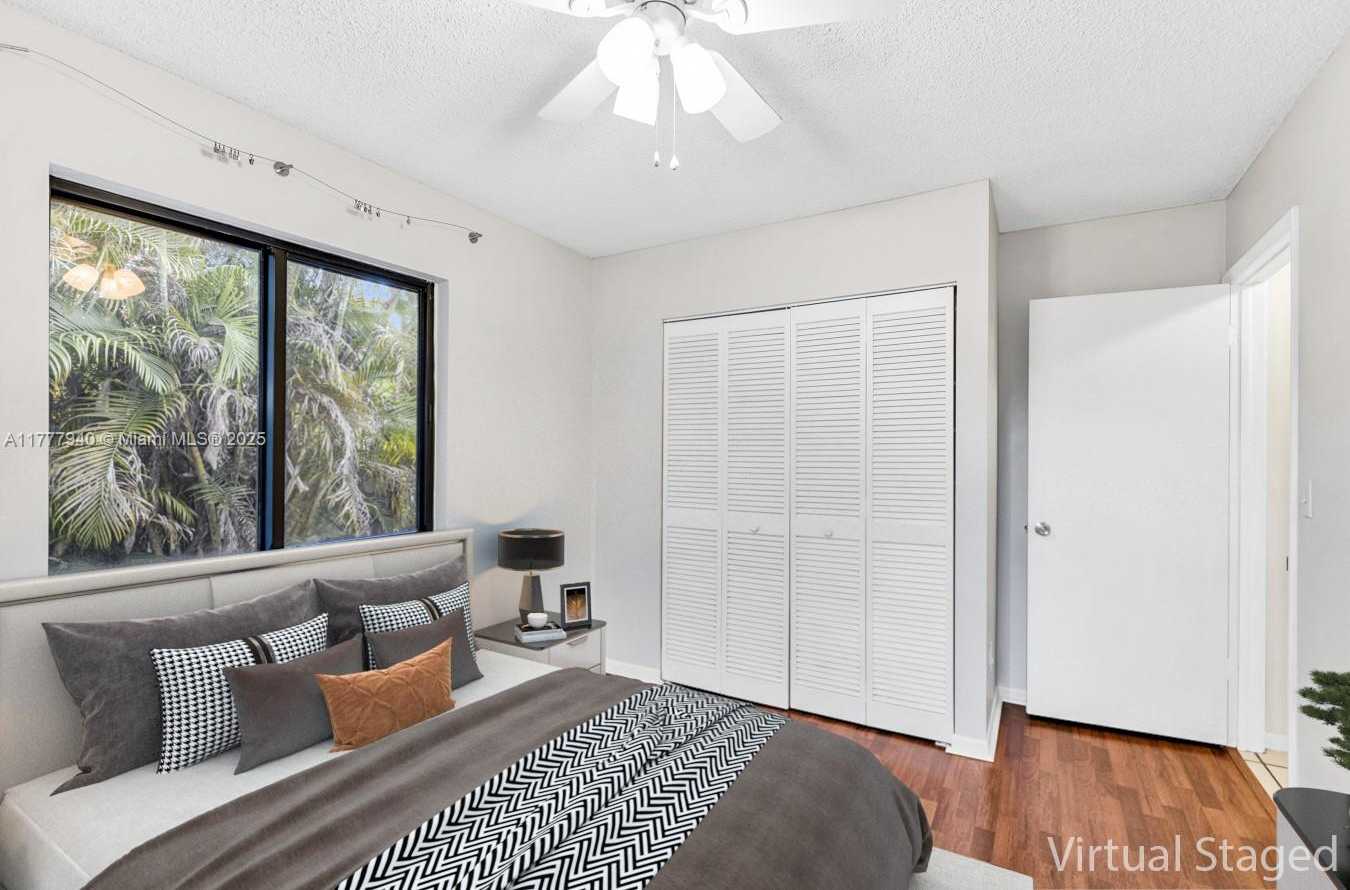 Small Image of 14811 ARCHERHALL ST, Davie Number 31