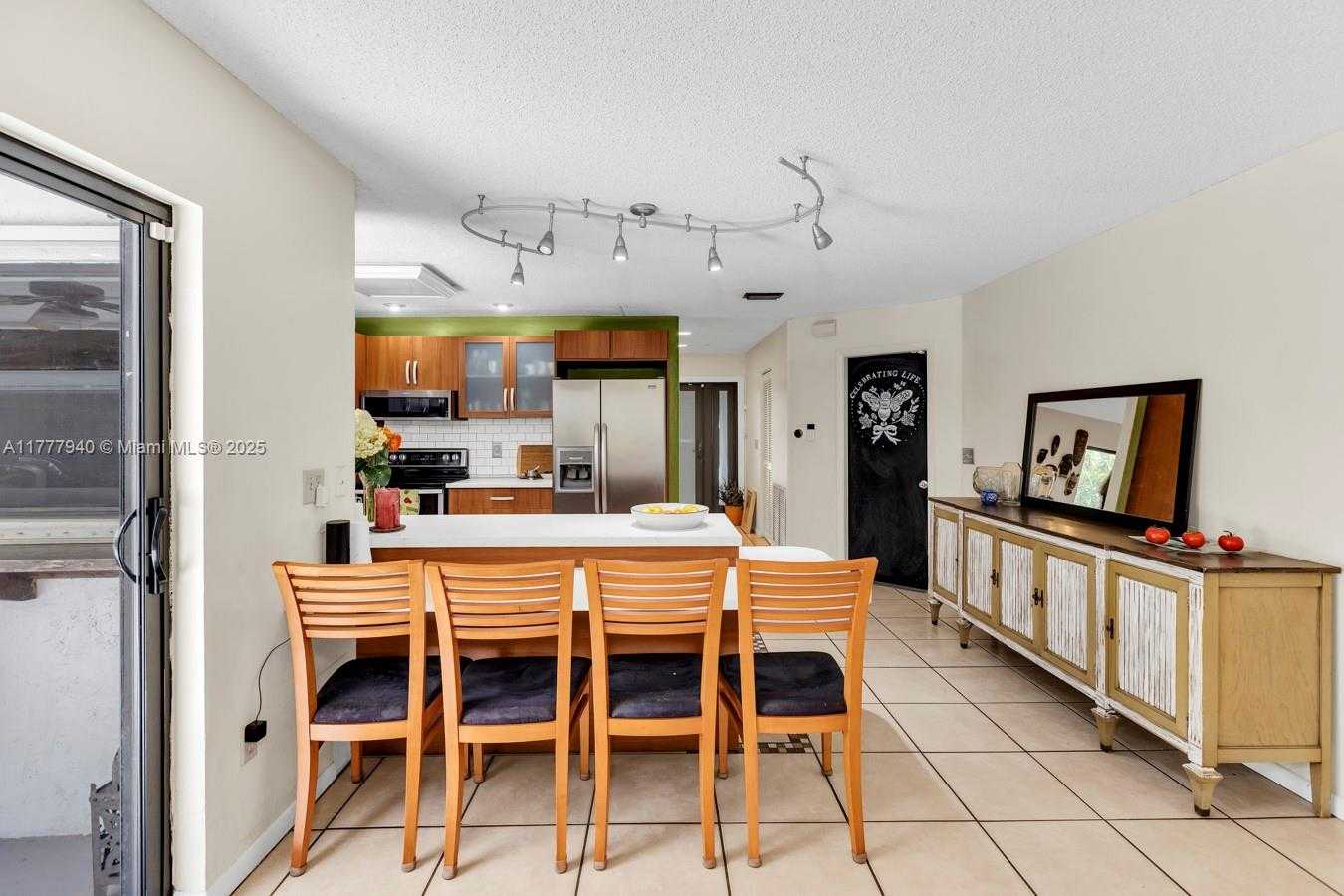 Small Image of 14811 ARCHERHALL ST, Davie Number 35