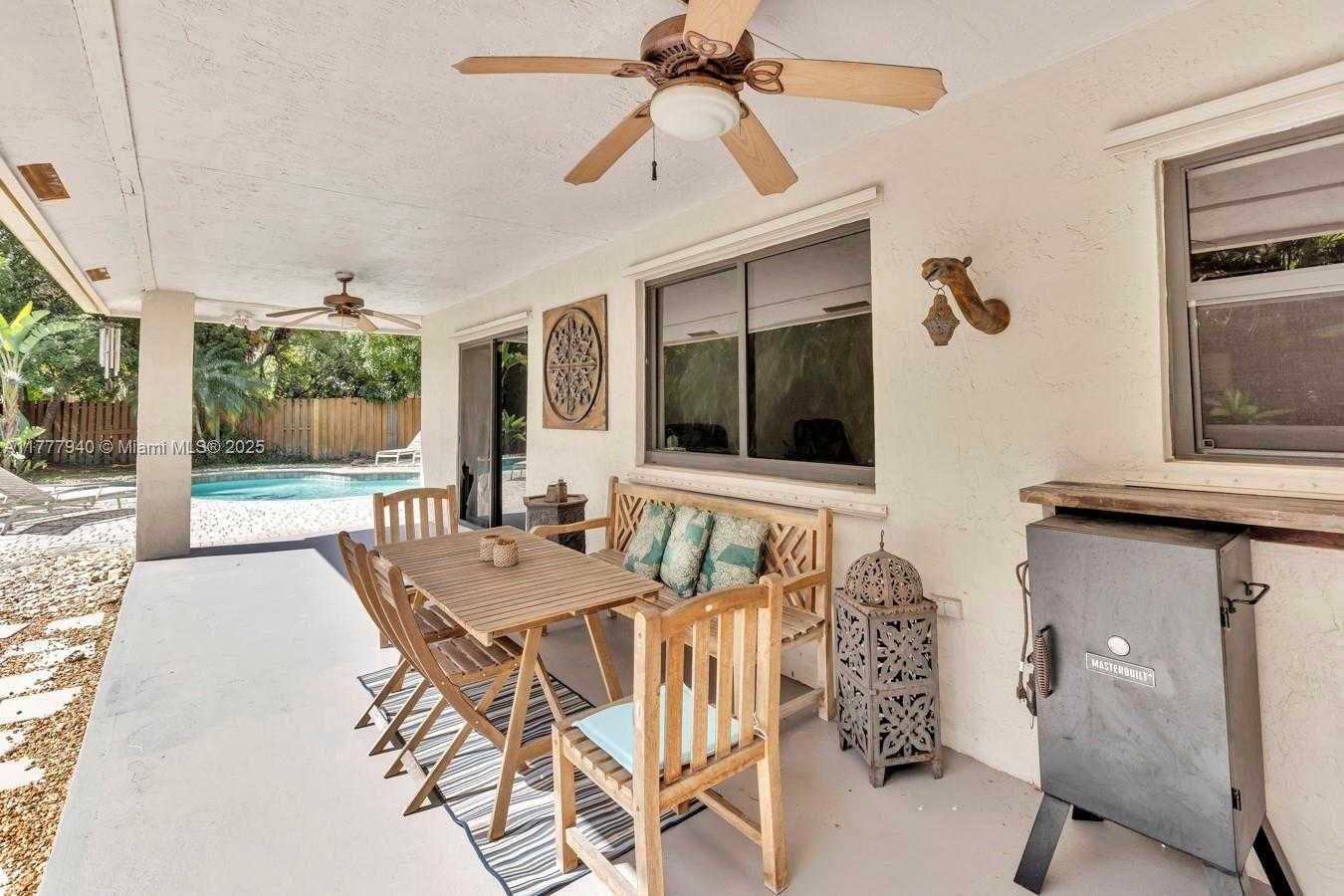 Small Image of 14811 ARCHERHALL ST, Davie Number 38