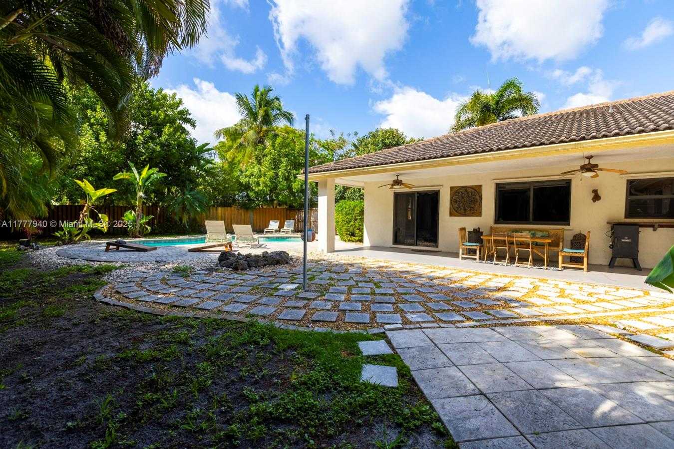 Small Image of 14811 ARCHERHALL ST, Davie Number 40