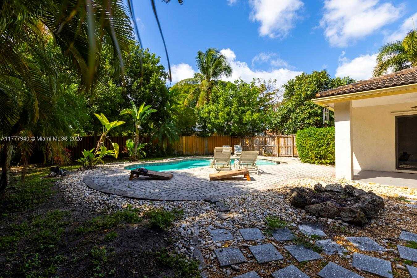 Small Image of 14811 ARCHERHALL ST, Davie Number 41