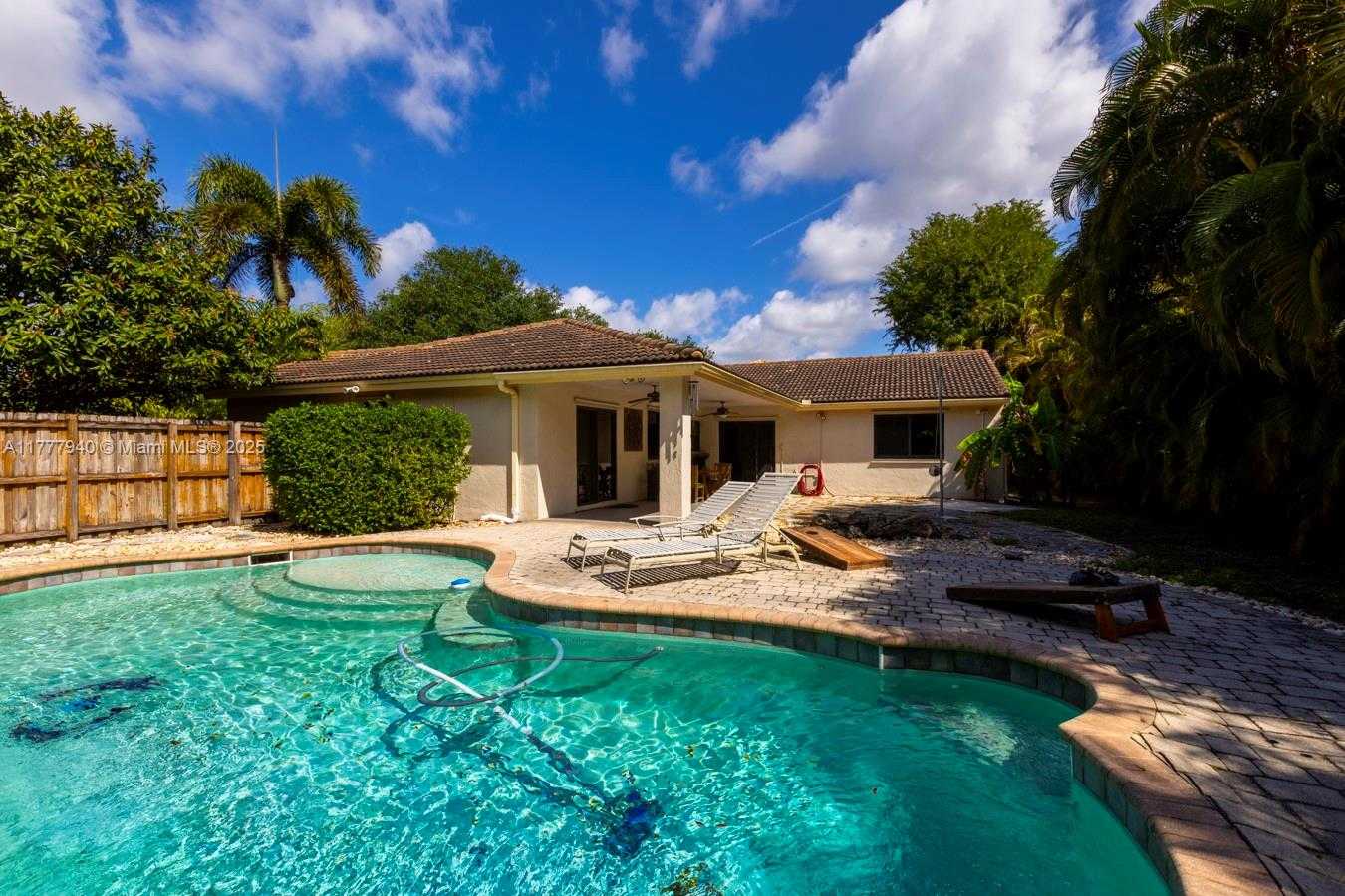 Small Image of 14811 ARCHERHALL ST, Davie Number 44