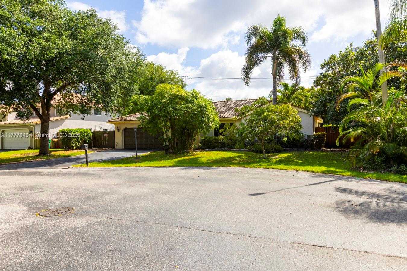 Small Image of 14811 ARCHERHALL ST, Davie Number 53