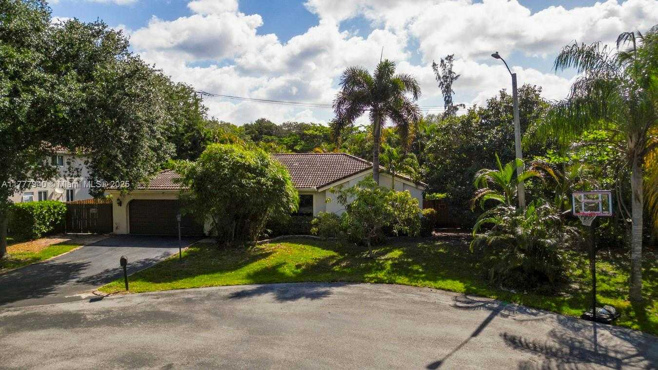 Small Image of 14811 ARCHERHALL ST, Davie Number 54