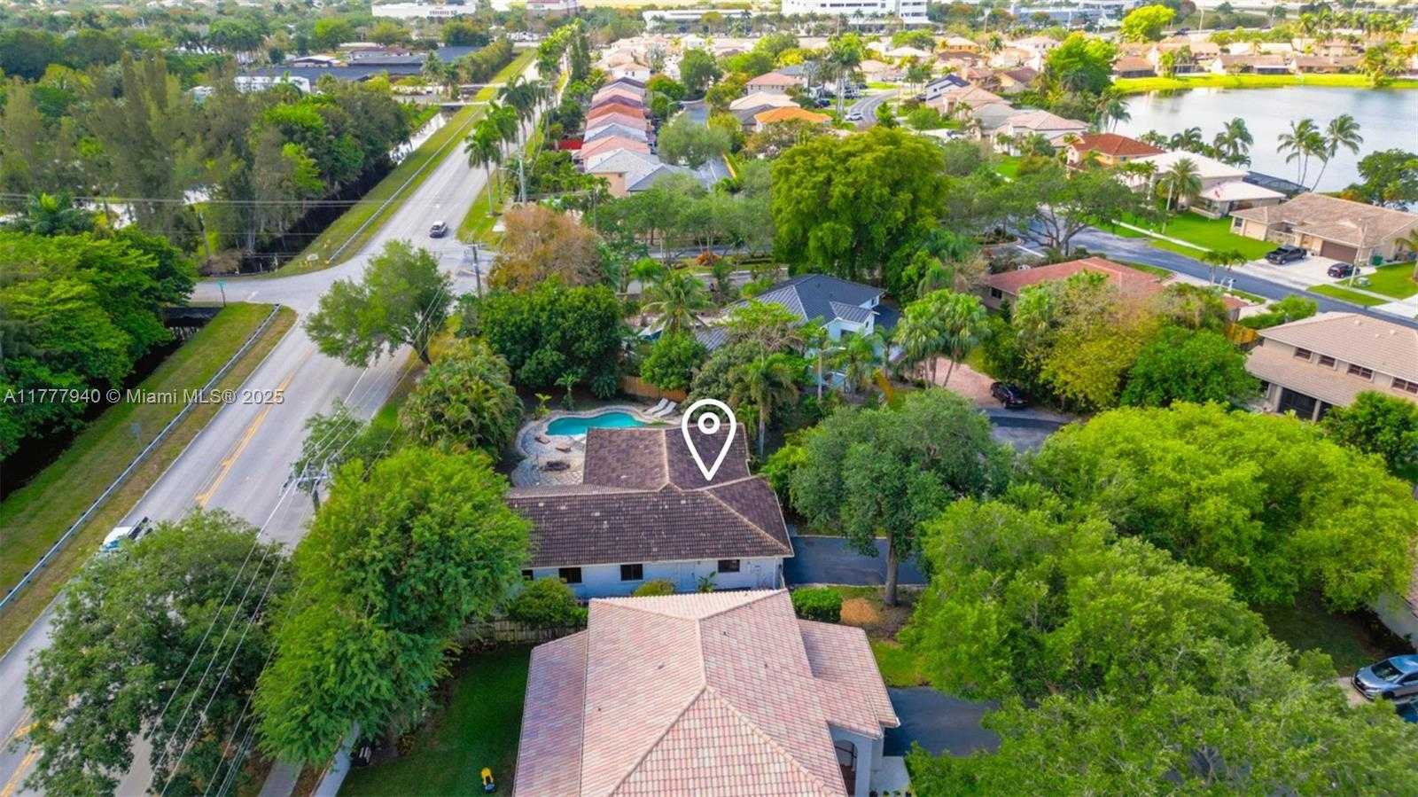Small Image of 14811 ARCHERHALL ST, Davie Number 61