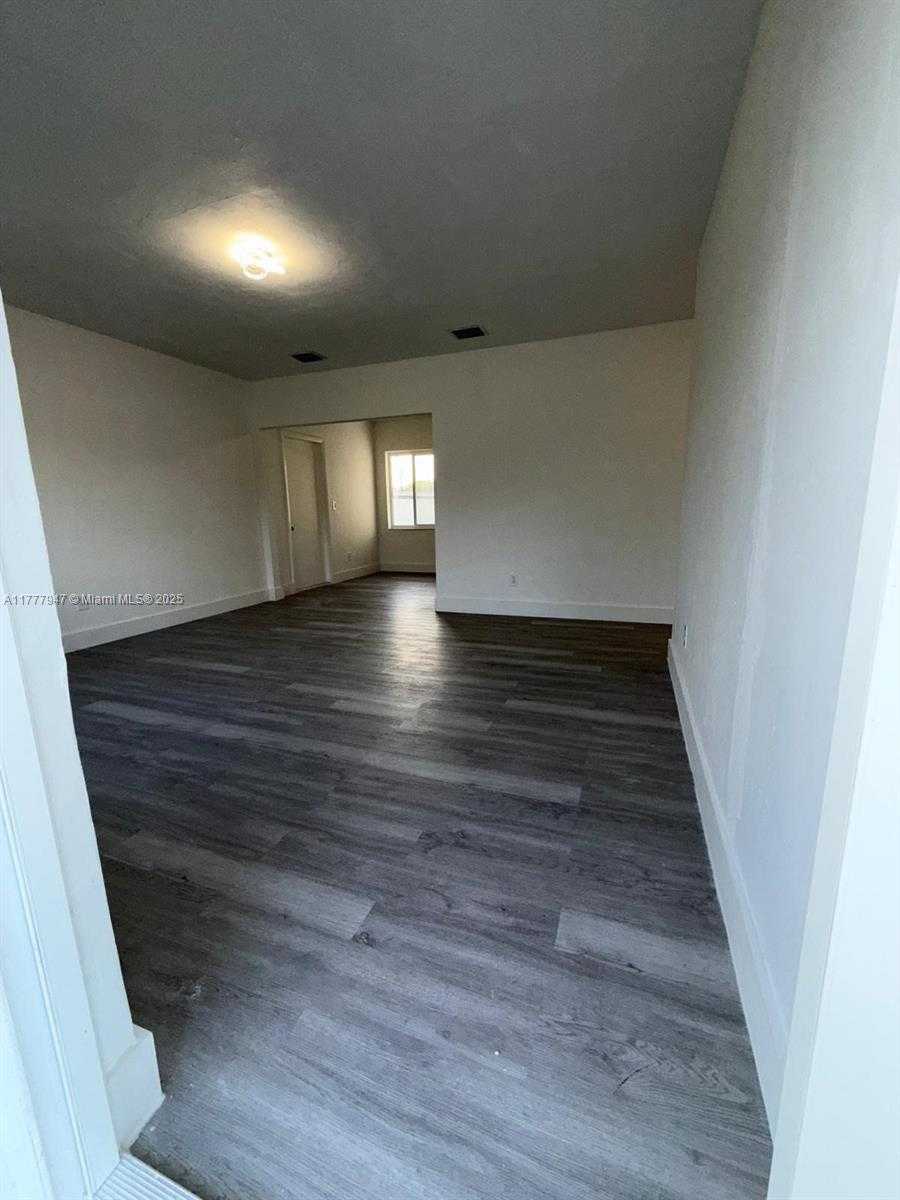 Small Image of 605, Homestead Number 5