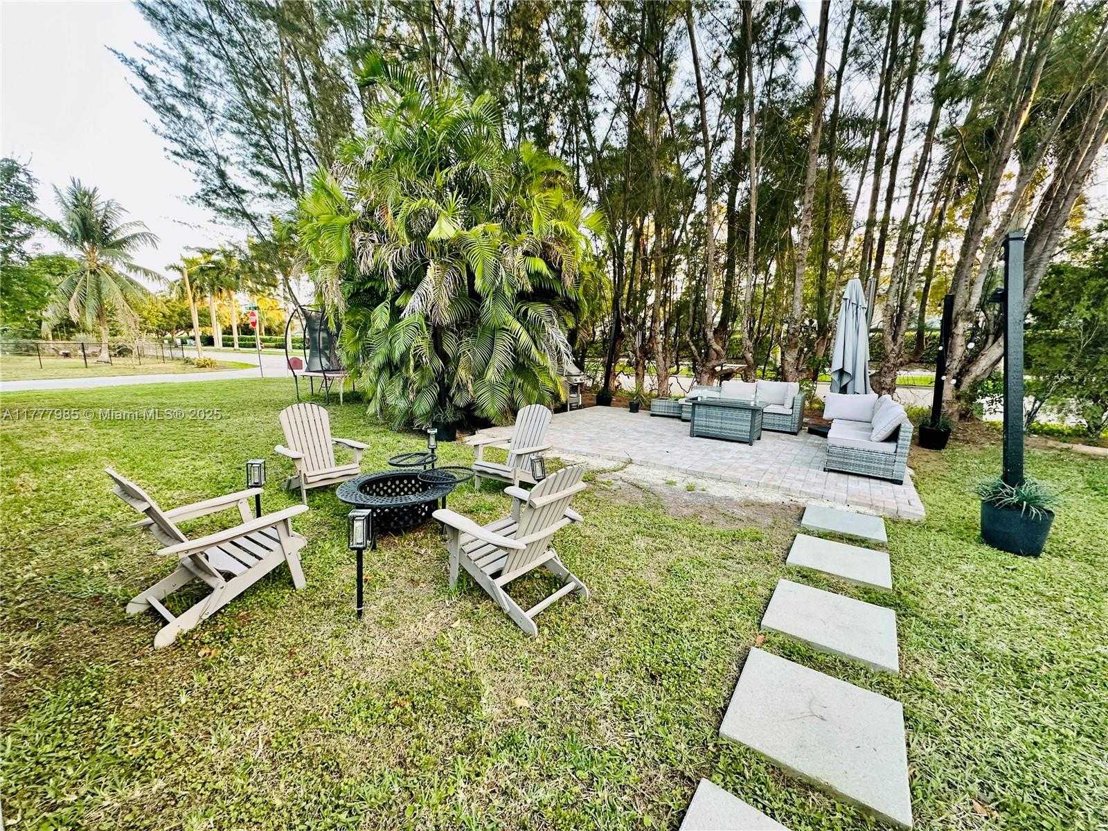 Small Image of 10300 NORTH WEST 80TH CT, Tamarac Number 16