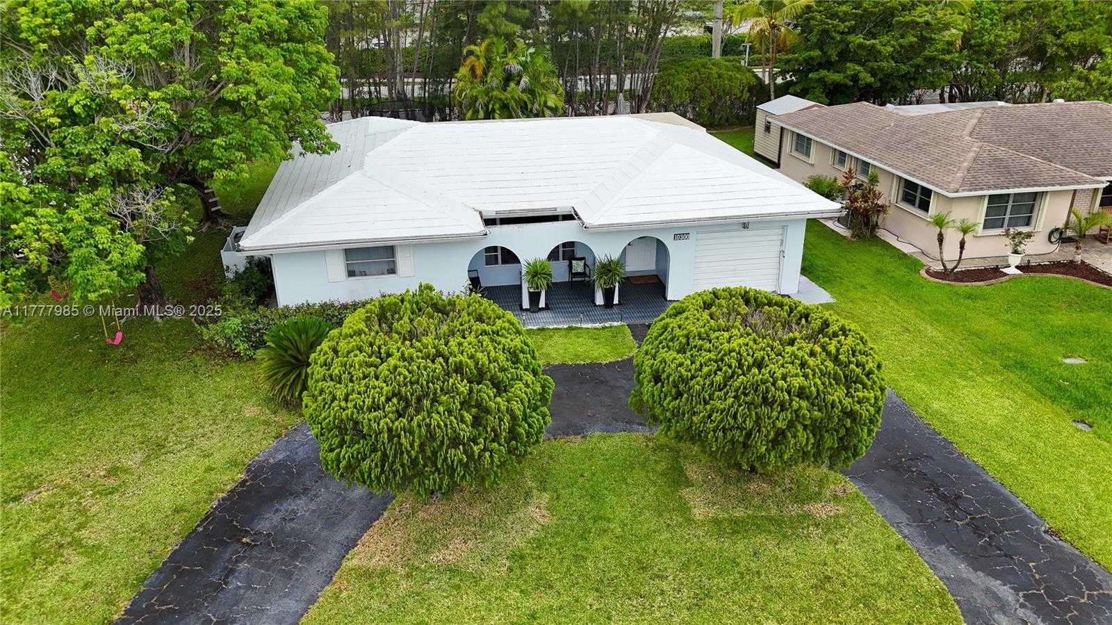 Small Image of 10300 NORTH WEST 80TH CT, Tamarac Number 22