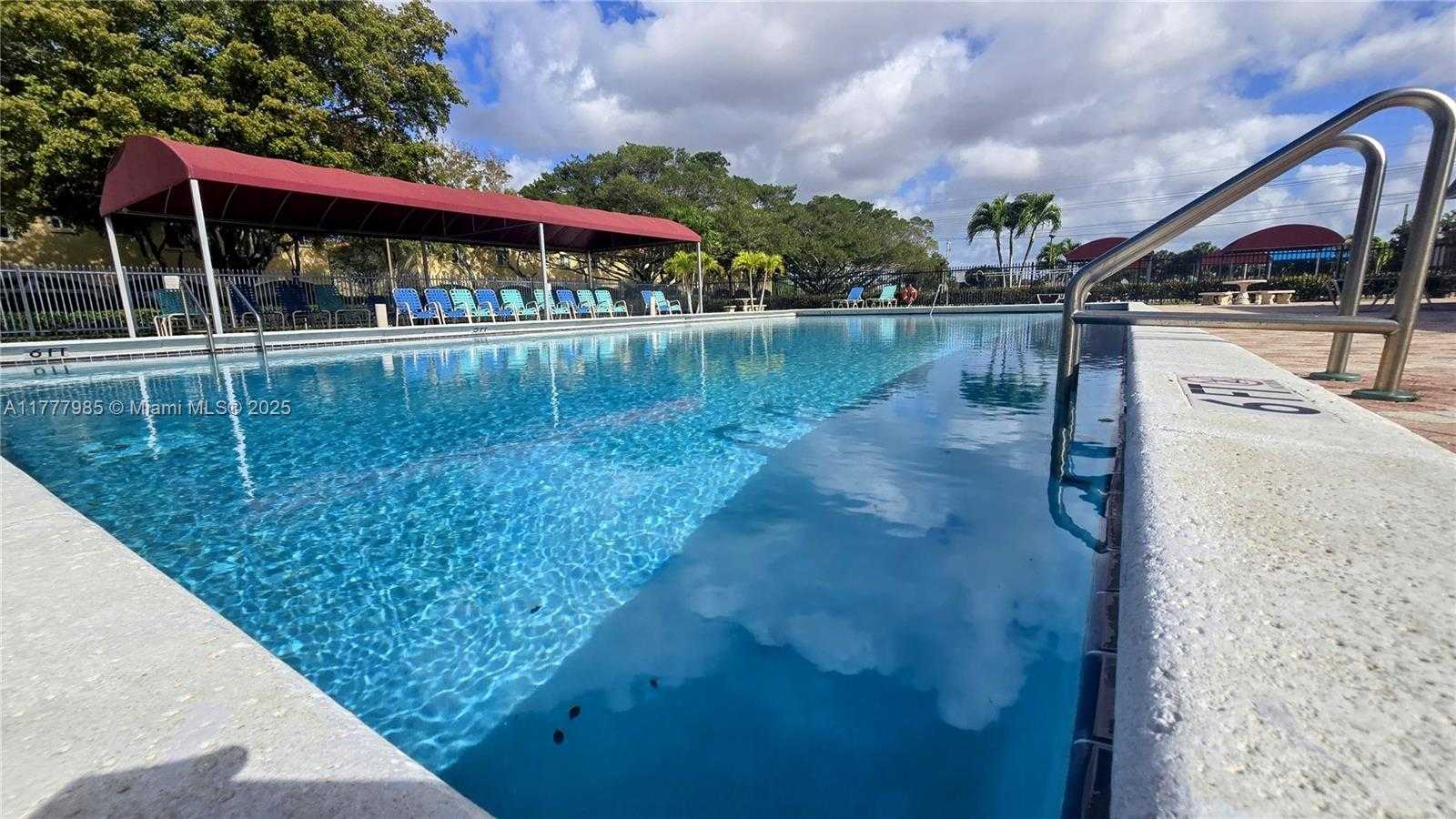 Small Image of 10300 NORTH WEST 80TH CT, Tamarac Number 29