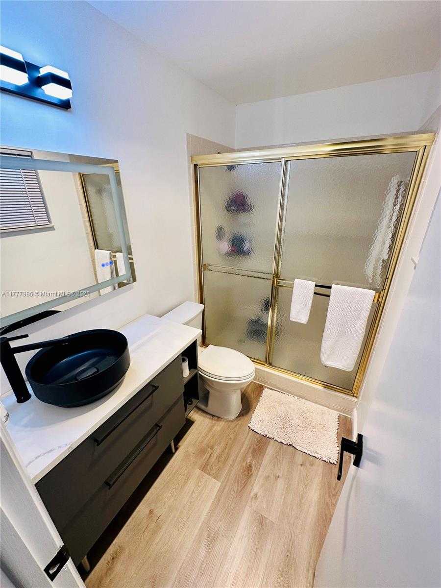 Small Image of 10300 NORTH WEST 80TH CT, Tamarac Number 9