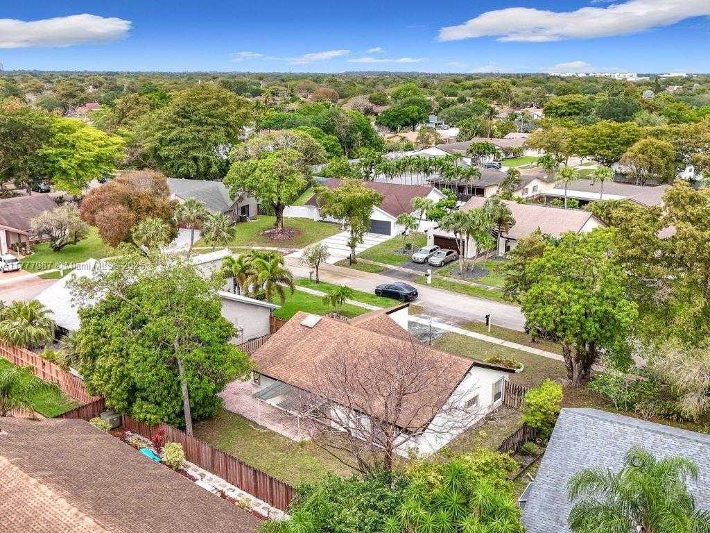 Small Image of 750 NORTH WEST 77TH AVE, Plantation Number 44