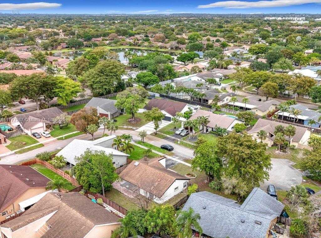 Small Image of 750 NORTH WEST 77TH AVE, Plantation Number 48