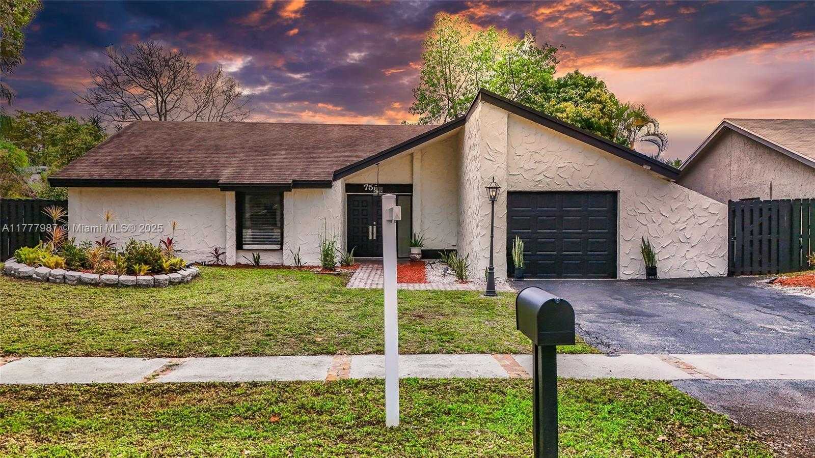 Small Image of 750 NORTH WEST 77TH AVE, Plantation Number 6