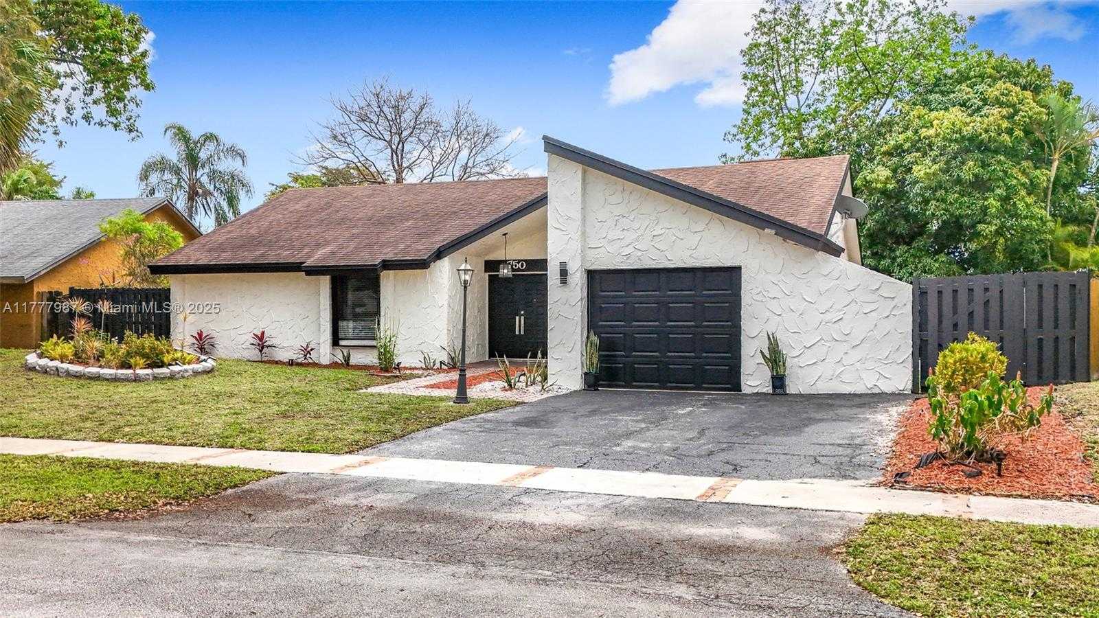 Small Image of 750 NORTH WEST 77TH AVE, Plantation Number 8