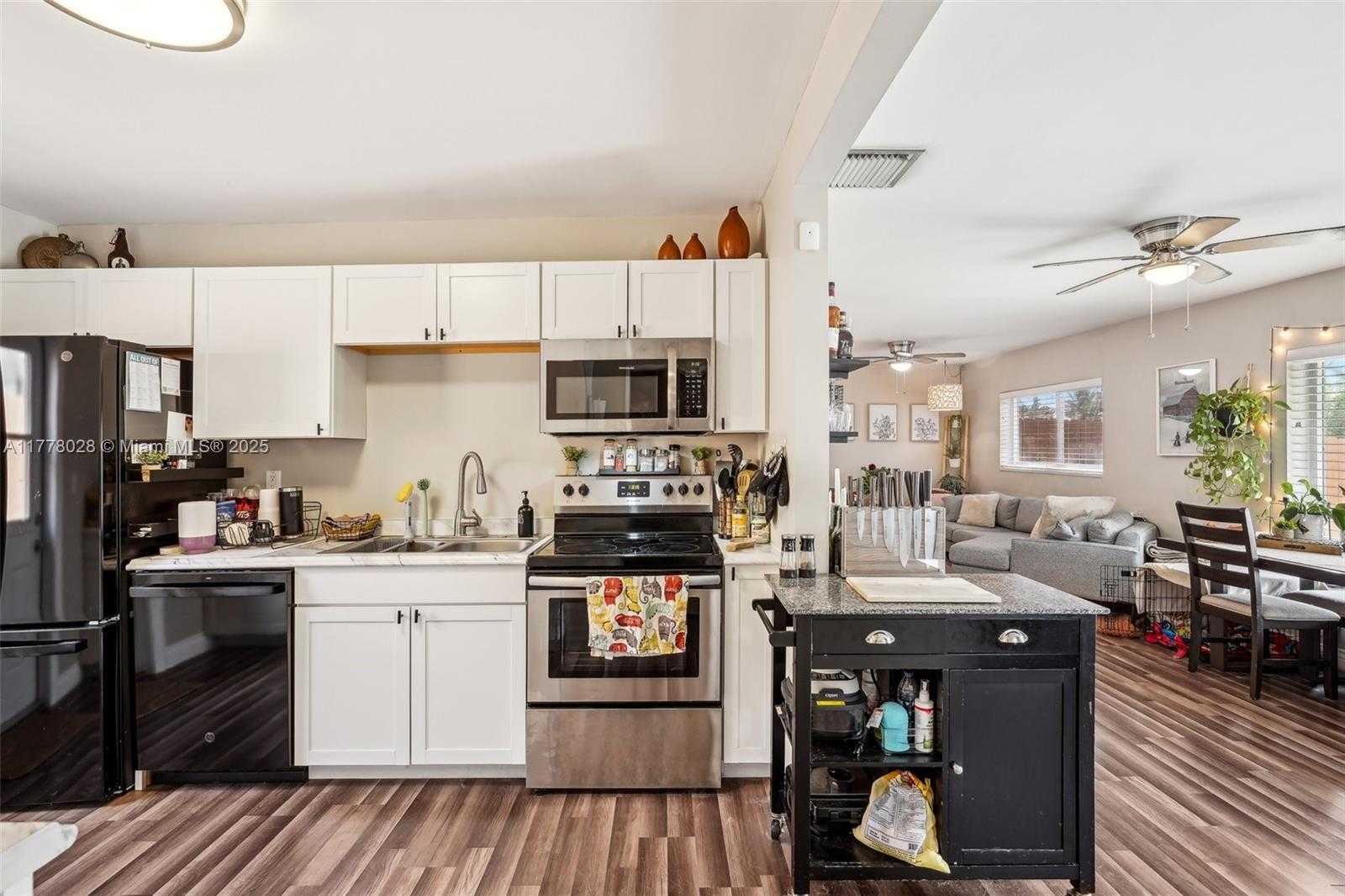 Small Image of 4580 NORTH WEST 3RD AVE, Oakland Park Number 12
