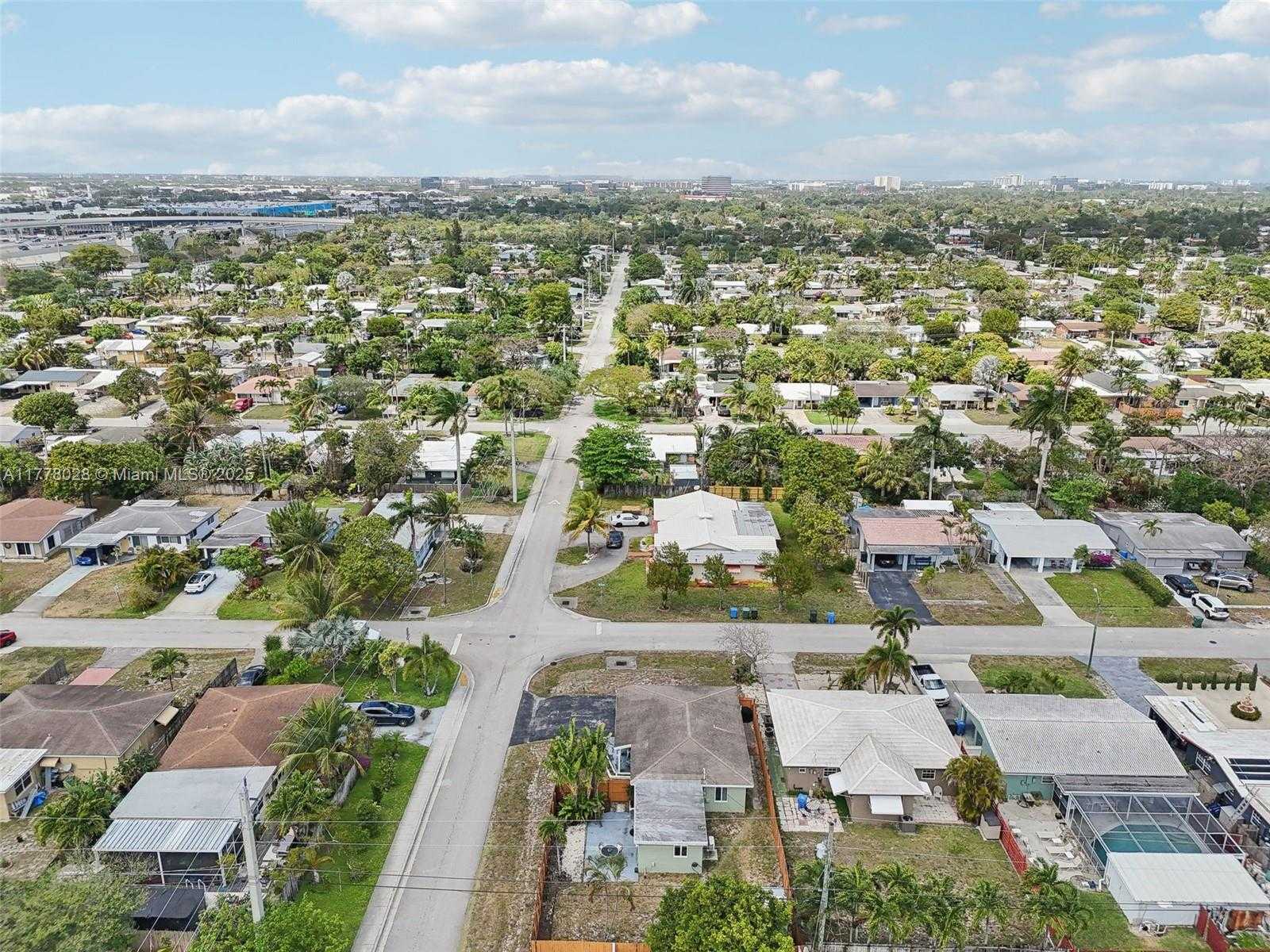 Small Image of 4580 NORTH WEST 3RD AVE, Oakland Park Number 39