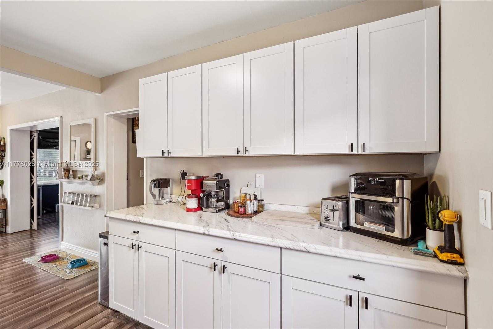 Small Image of 4580 NORTH WEST 3RD AVE, Oakland Park Number 8