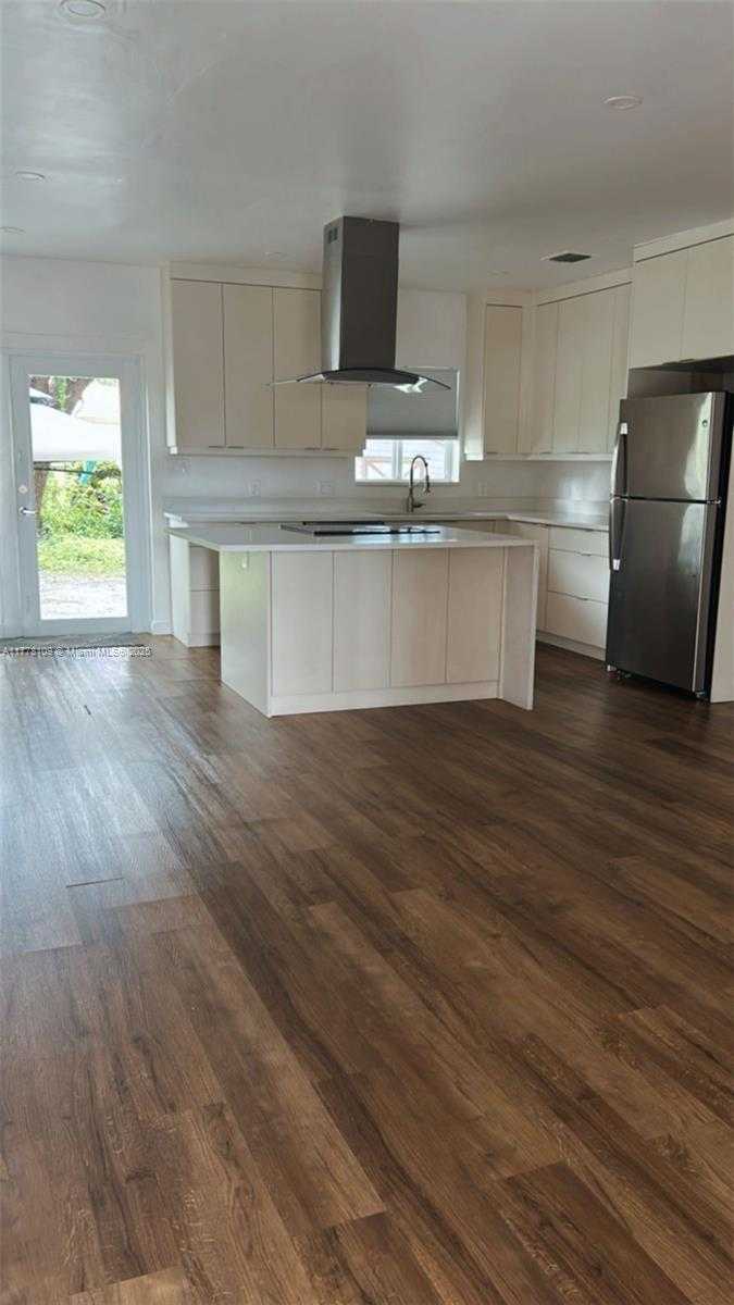 Small Image of 301 SOUTH WEST 51ST AVE, Miami Number 19
