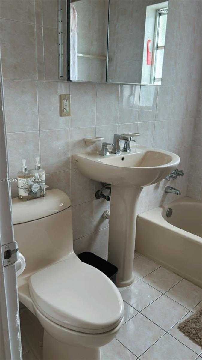 Small Image of 301 SOUTH WEST 51ST AVE, Miami Number 20