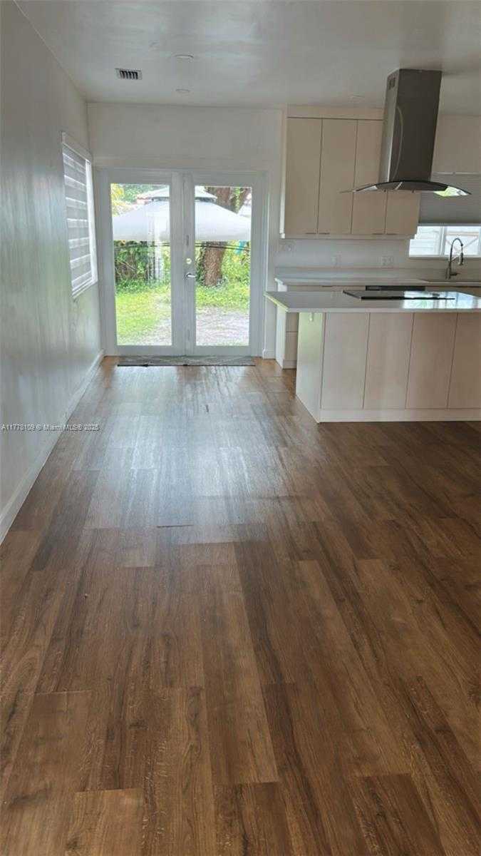 Small Image of 301 SOUTH WEST 51ST AVE, Miami Number 33