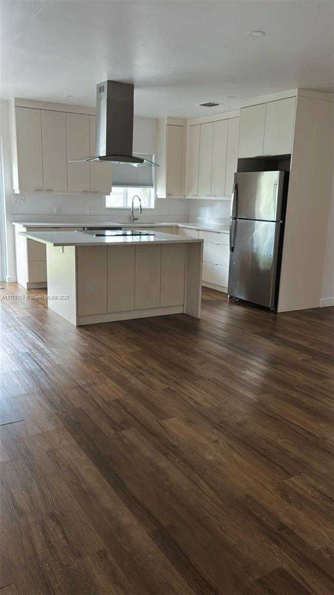Small Image of 301 SOUTH WEST 51ST AVE, Miami Number 34