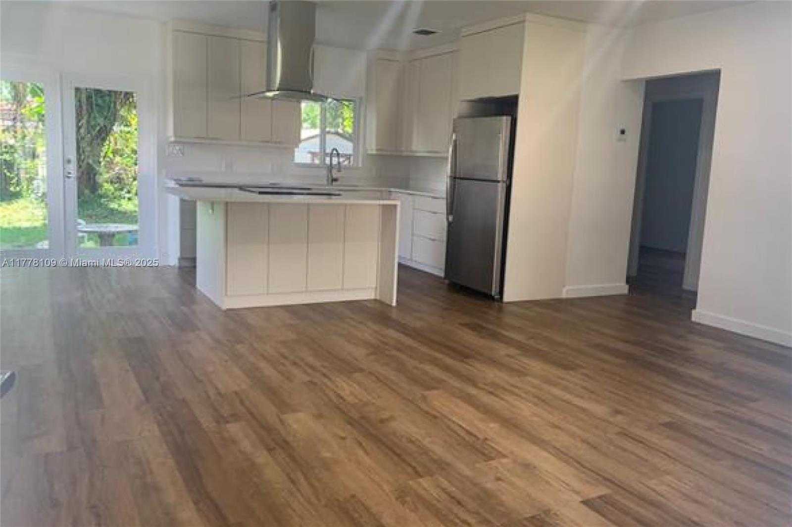 Small Image of 301 SOUTH WEST 51ST AVE, Miami Number 4
