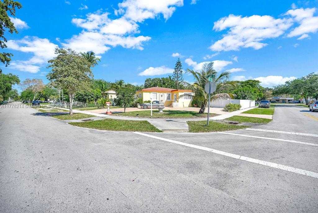 Small Image of 1500 NORTH EAST 141ST ST, North Miami Number 2