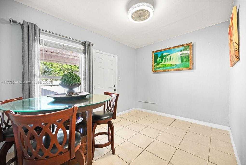 Small Image of 1500 NORTH EAST 141ST ST, North Miami Number 27