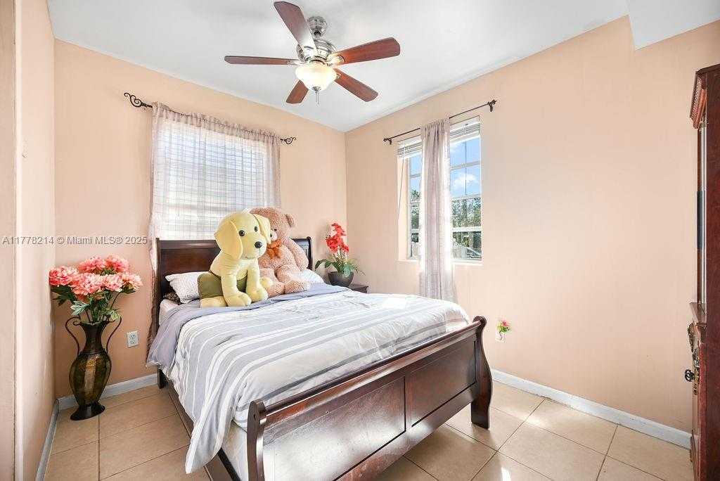Small Image of 1500 NORTH EAST 141ST ST, North Miami Number 29
