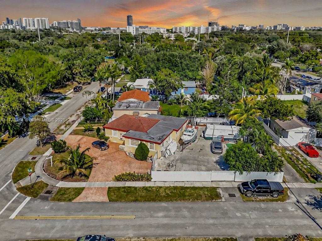 Small Image of 1500 NORTH EAST 141ST ST, North Miami Number 51