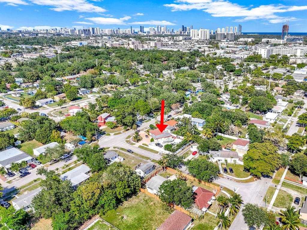 Small Image of 1500 NORTH EAST 141ST ST, North Miami Number 54