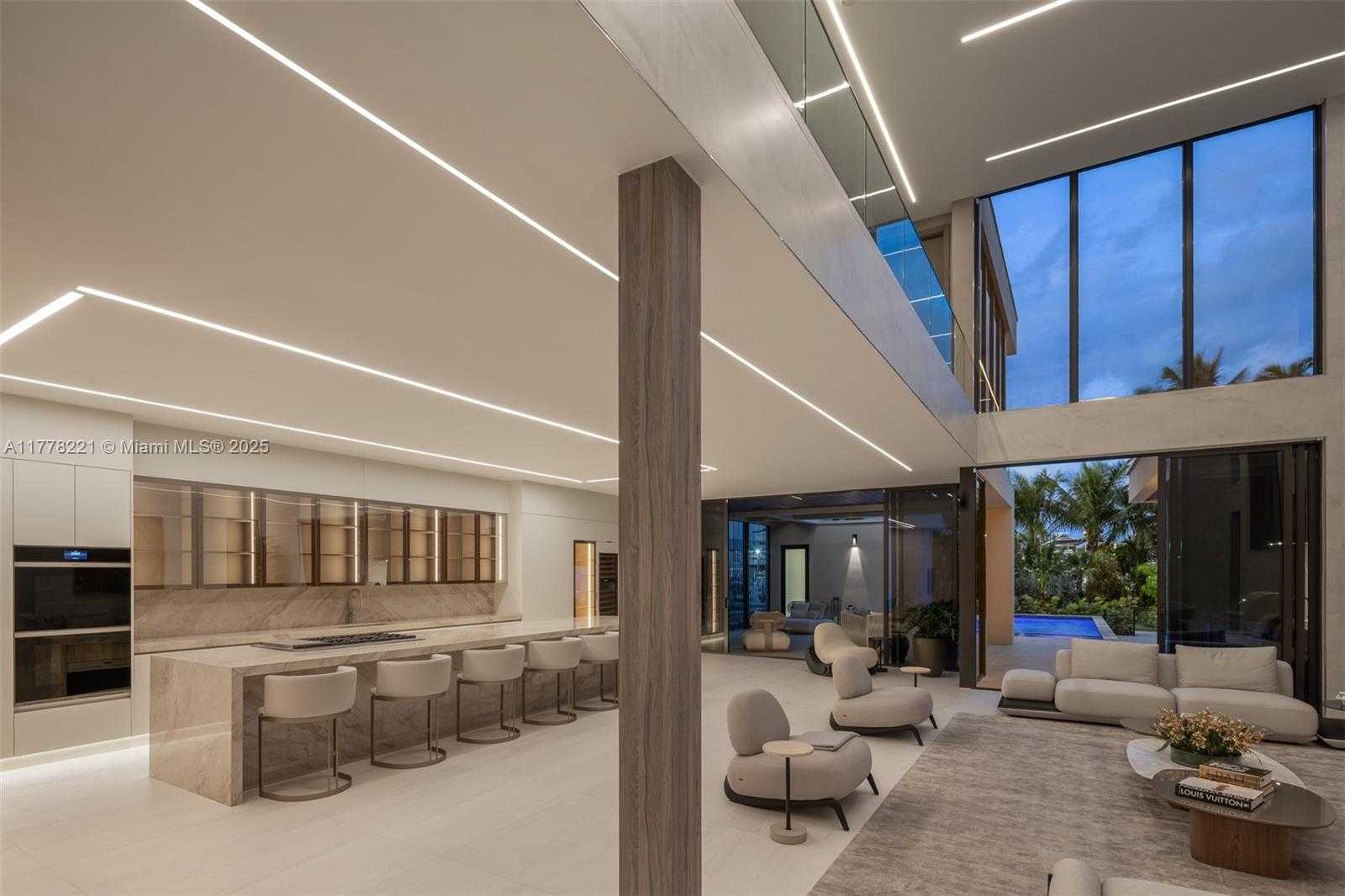 Small Image of 725 NORTH EAST 77TH STREET, Miami Number 9