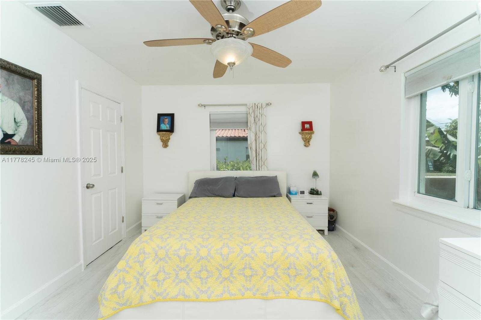 Small Image of 11028 NORTH WEST 2ND AVE, Miami Shores Number 12