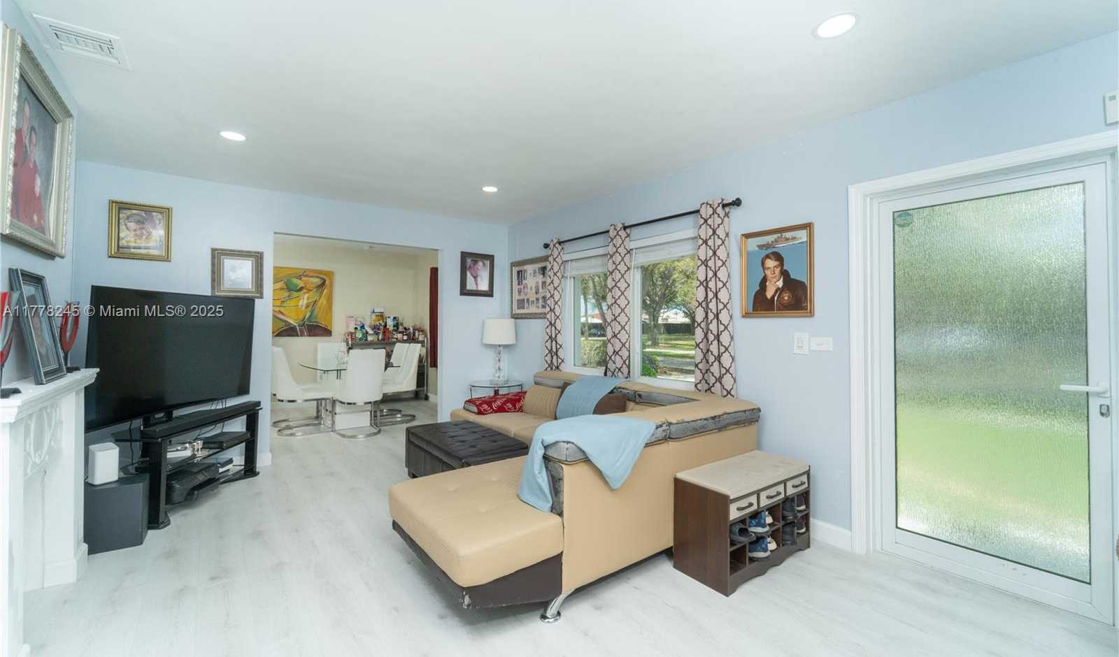 Small Image of 11028 NORTH WEST 2ND AVE, Miami Shores Number 15