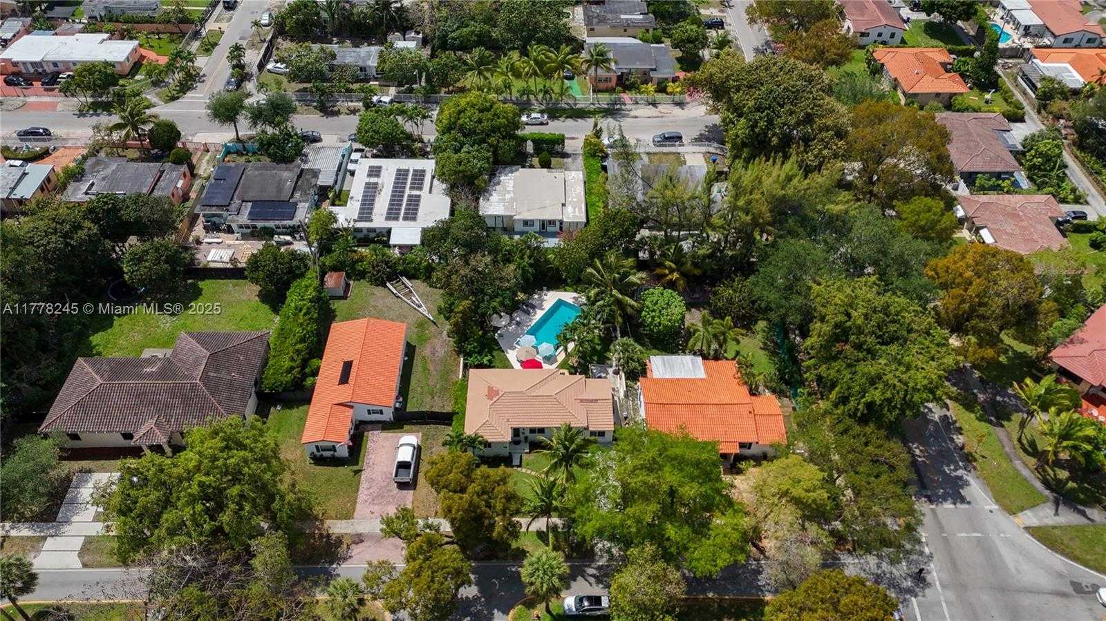 Small Image of 11028 NORTH WEST 2ND AVE, Miami Shores Number 18