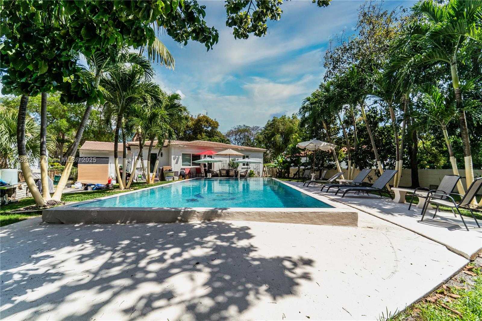 Small Image of 11028 NORTH WEST 2ND AVE, Miami Shores Number 2