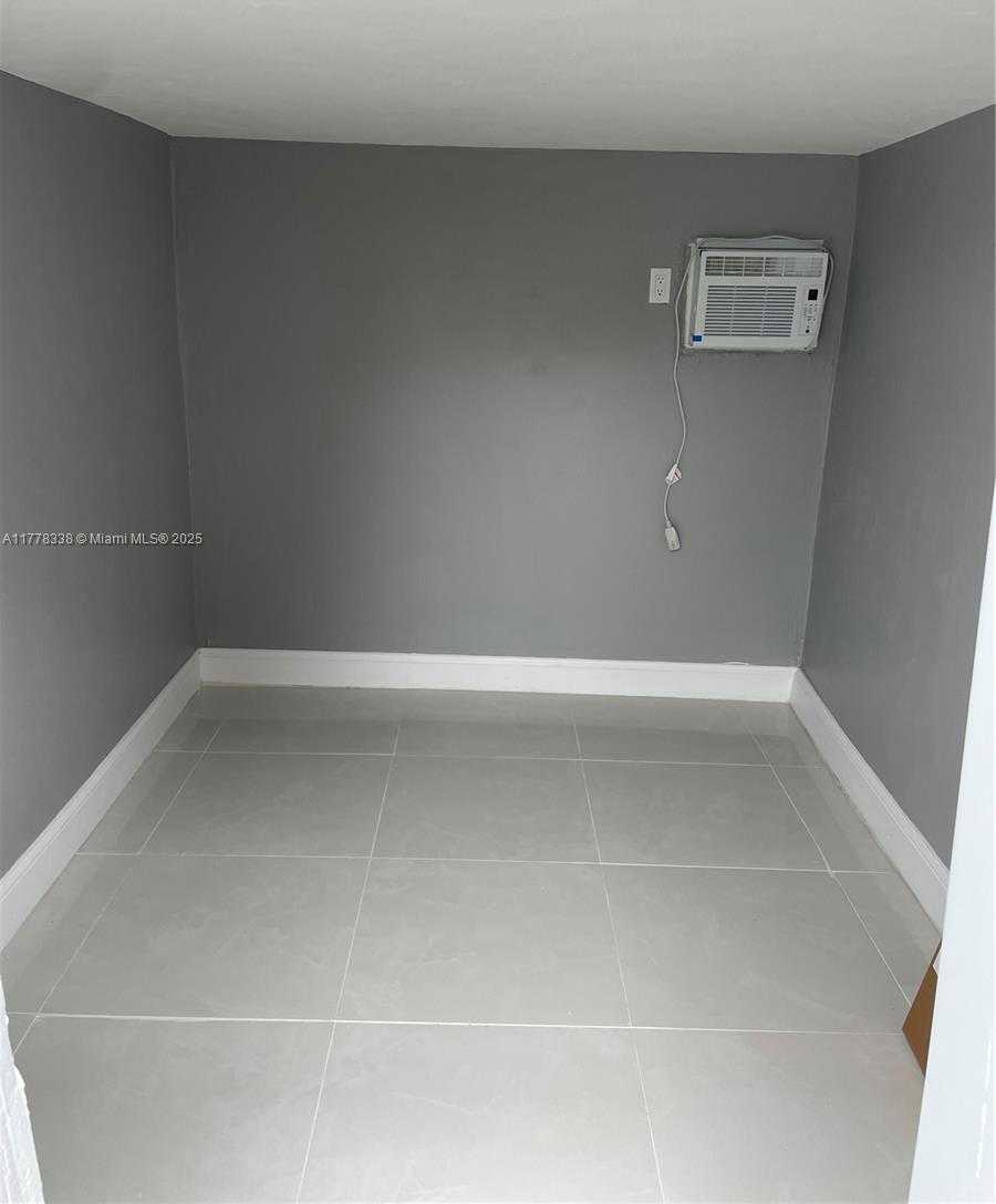 Small Image of 3031 NORTH EAST 12TH AVE, Pompano Beach Number 18