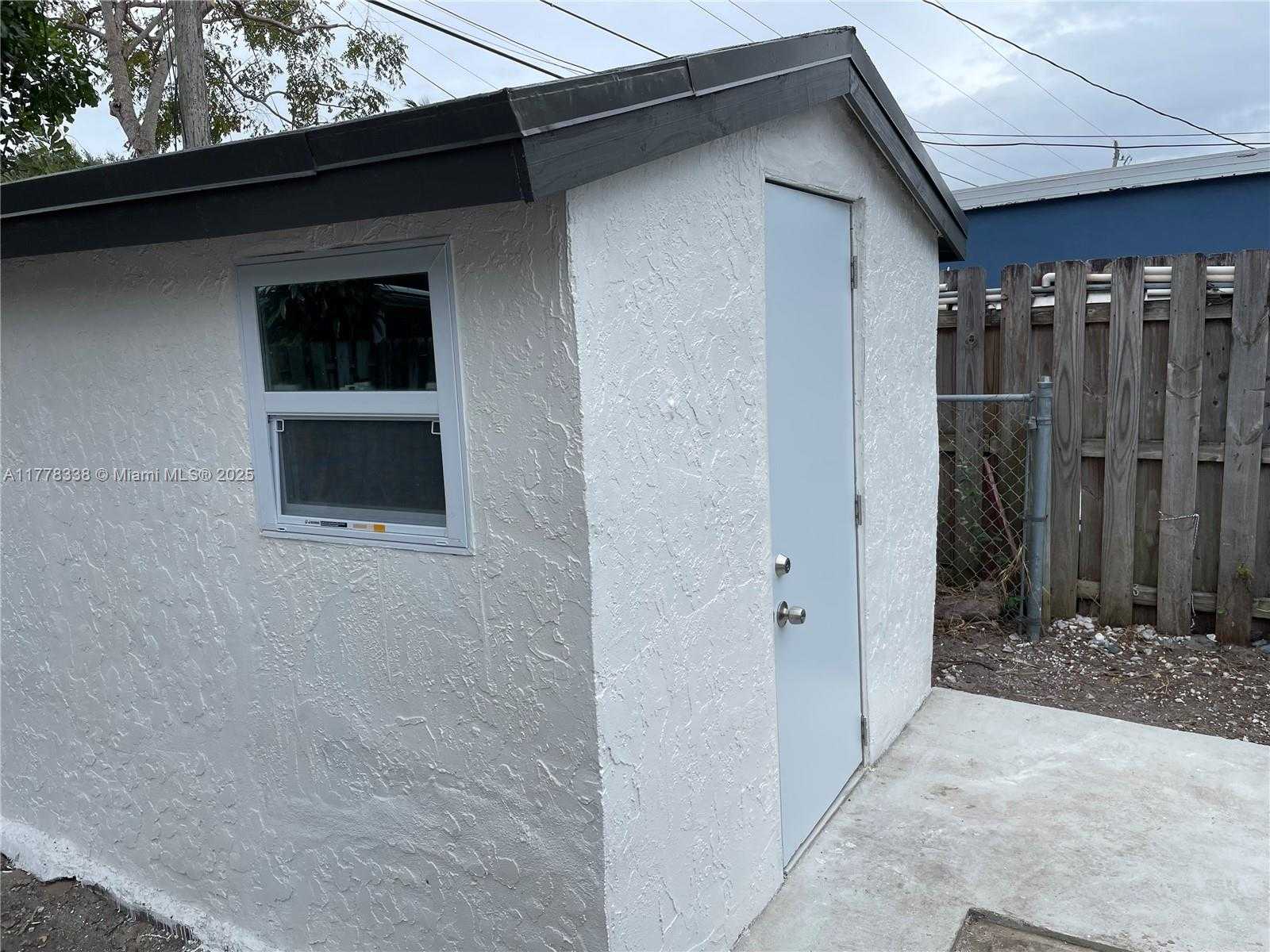 Small Image of 3031 NORTH EAST 12TH AVE, Pompano Beach Number 19