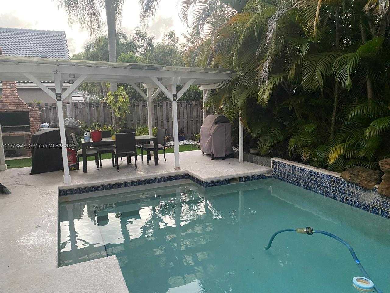 Small Image of 10377 LIMA ST, Cooper City Number 2