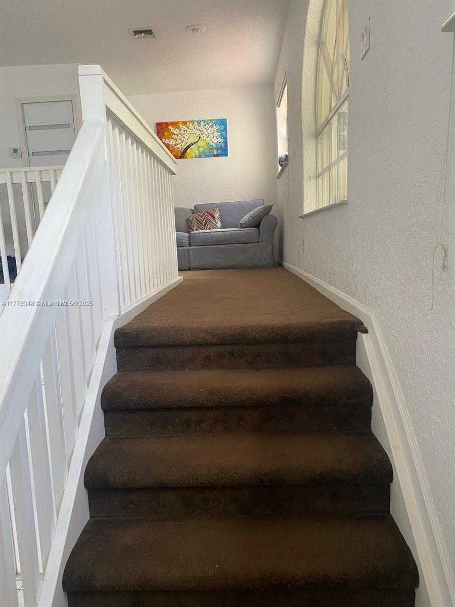 Small Image of 10377 LIMA ST, Cooper City Number 4