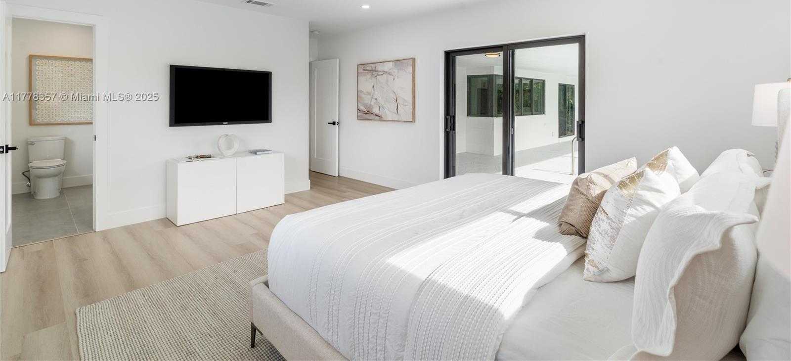 Small Image of 2800 NORTH EAST 56TH CT, Fort Lauderdale Number 17