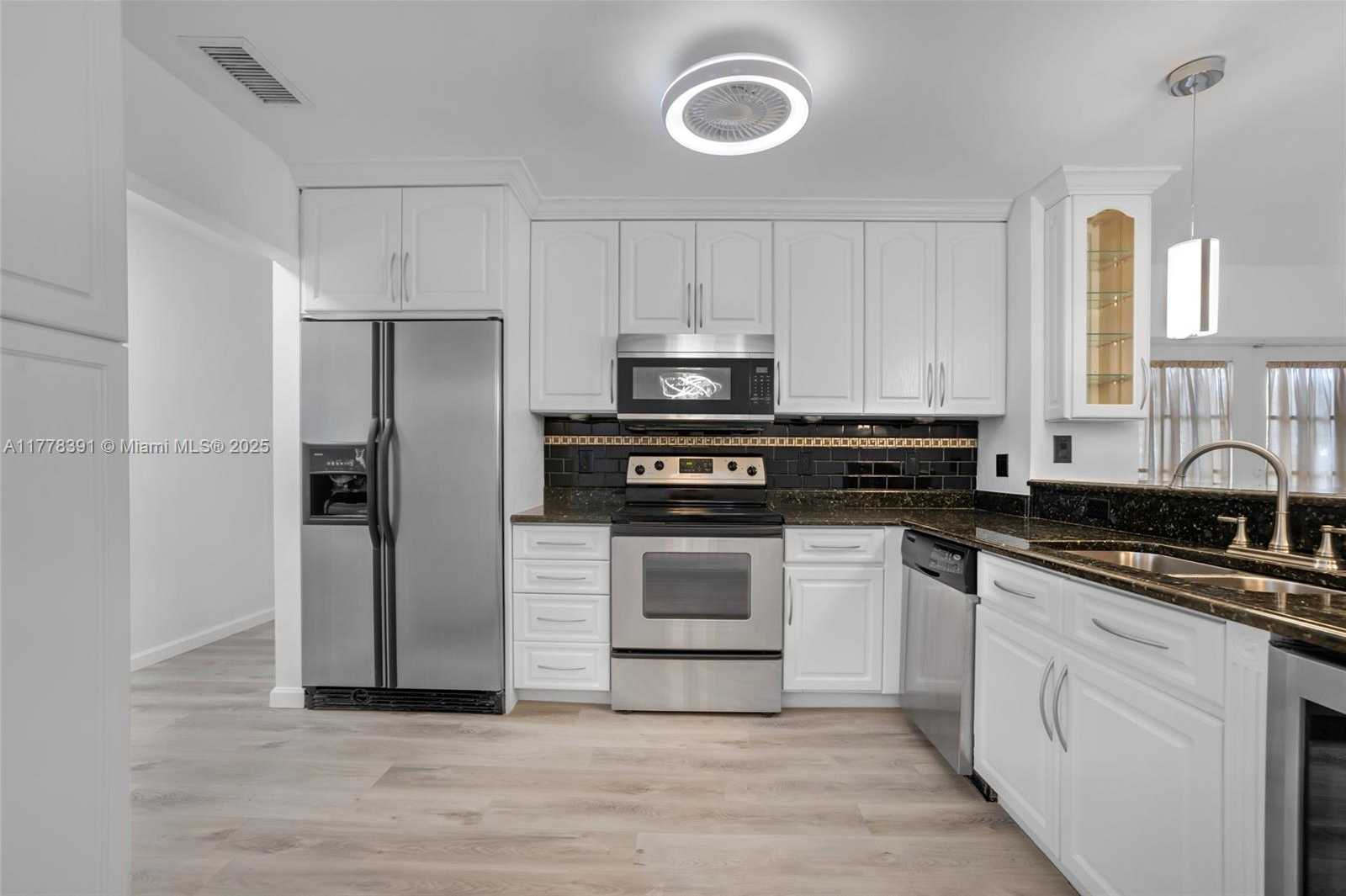 Small Image of 8031 NORTH WEST 47TH CT, Lauderhill Number 10