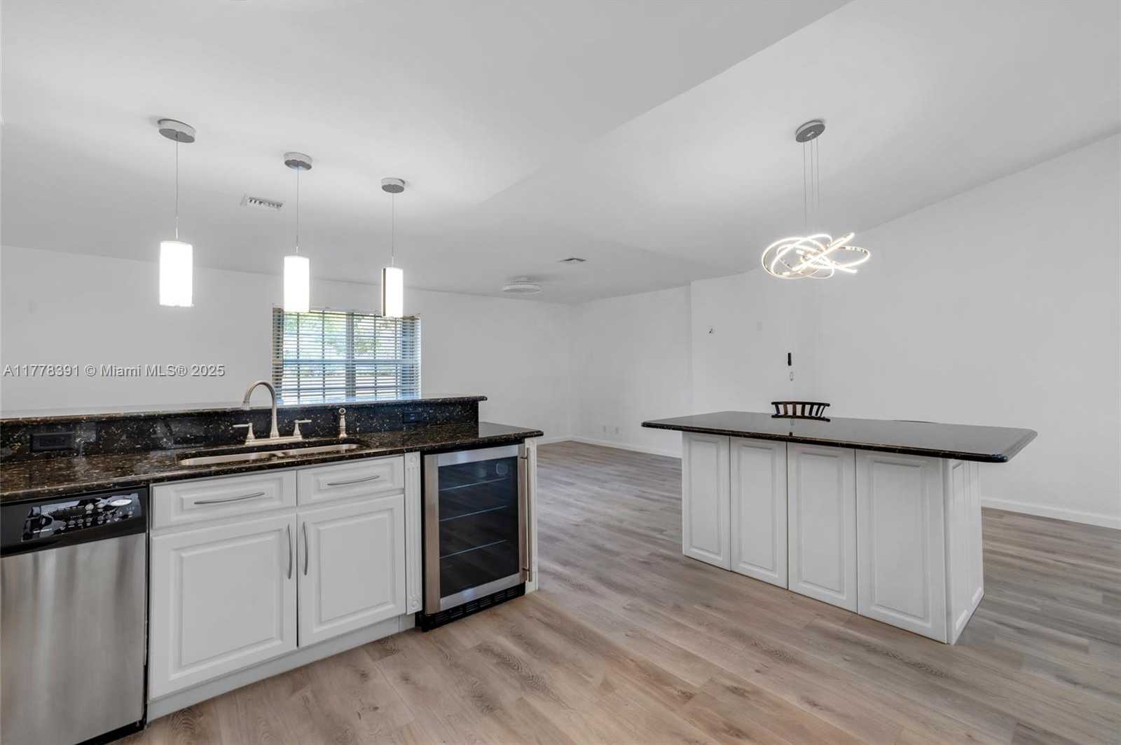 Small Image of 8031 NORTH WEST 47TH CT, Lauderhill Number 15
