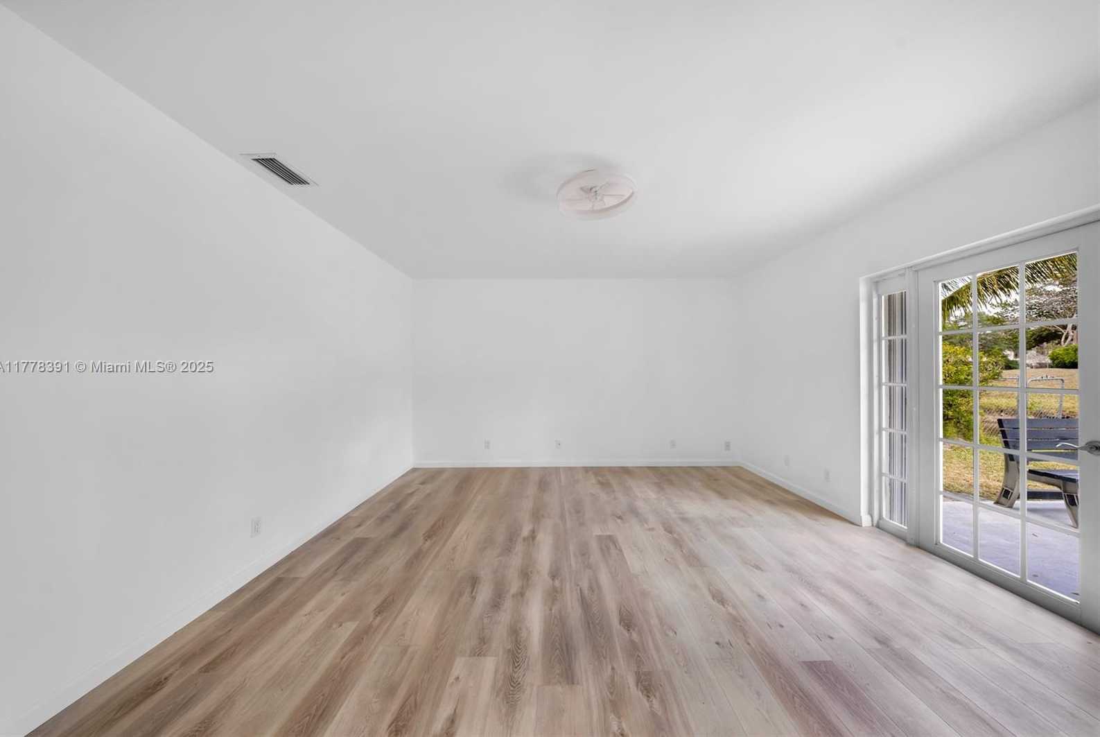Small Image of 8031 NORTH WEST 47TH CT, Lauderhill Number 22