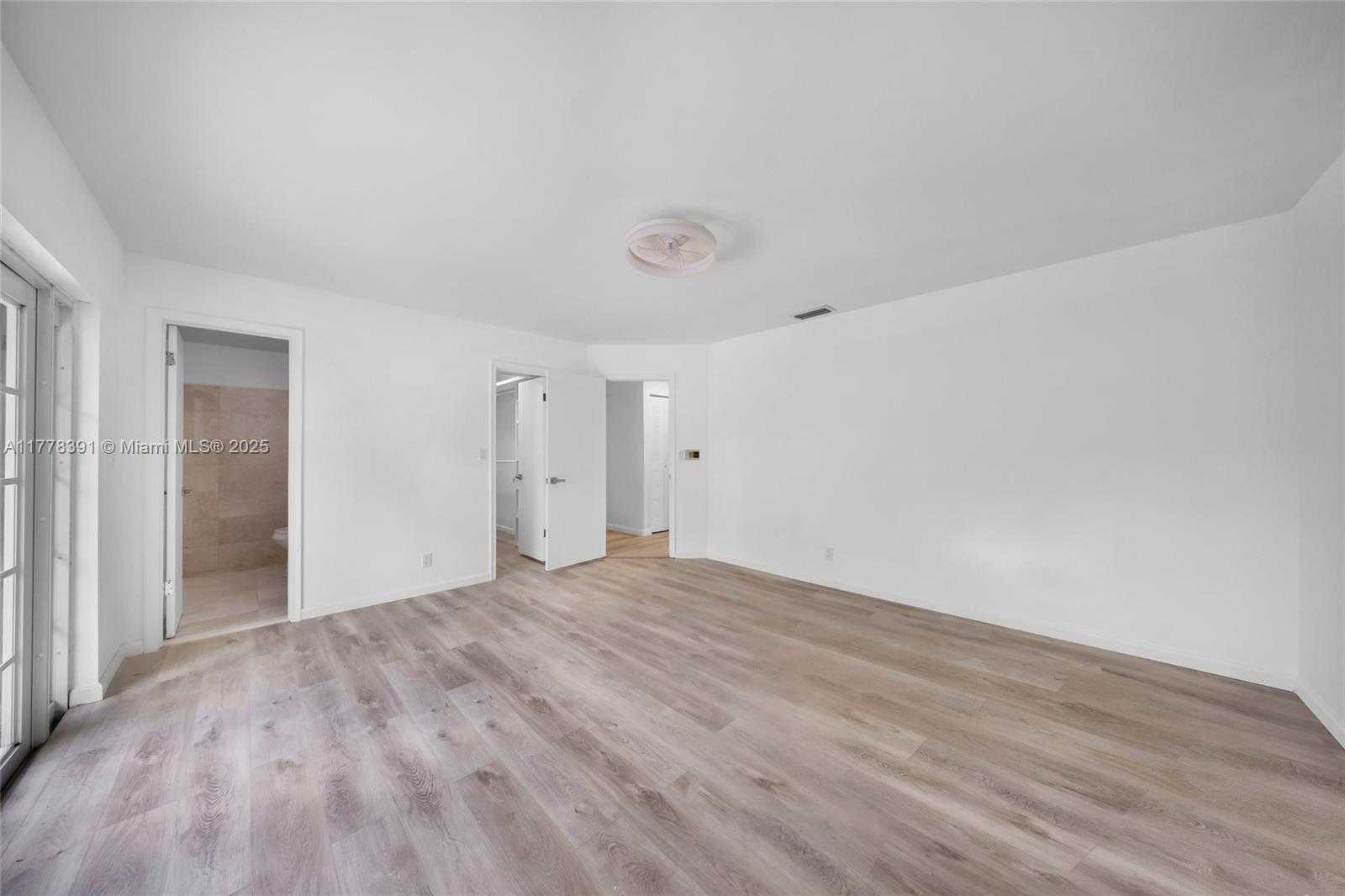 Small Image of 8031 NORTH WEST 47TH CT, Lauderhill Number 23